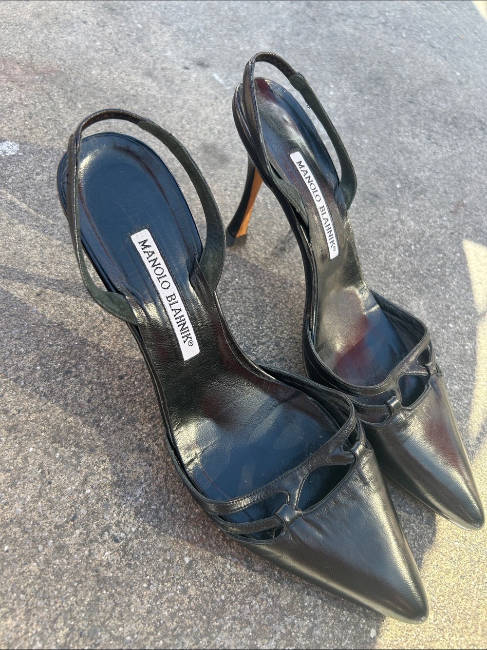 Manolo Blahnik Black Leather Pointed Toe Slingback Heels